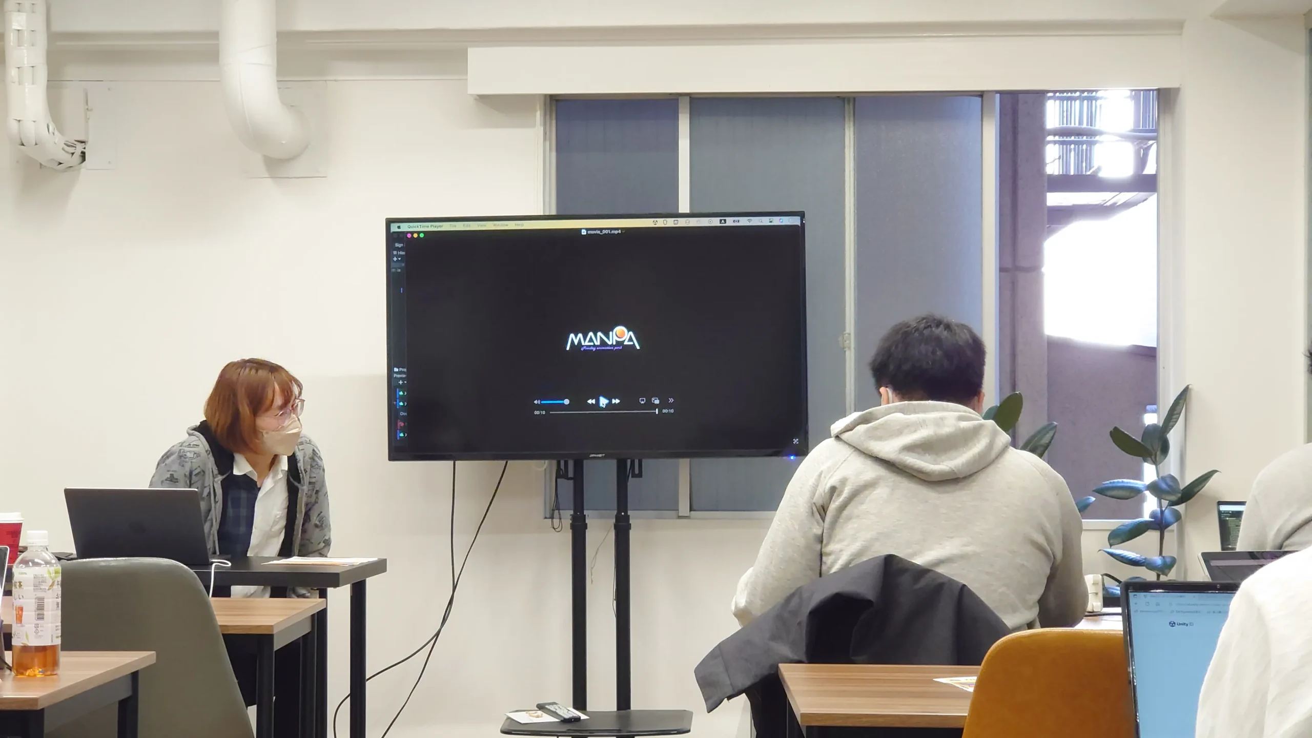 MANPAのロゴを使って10秒のアニメーション動画制作にチャレンジした様子